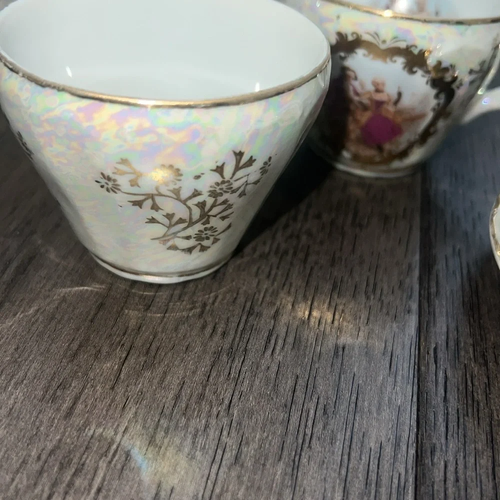 Victorian, gold trimmed, antique like, mini coffee cups with saucer plates
